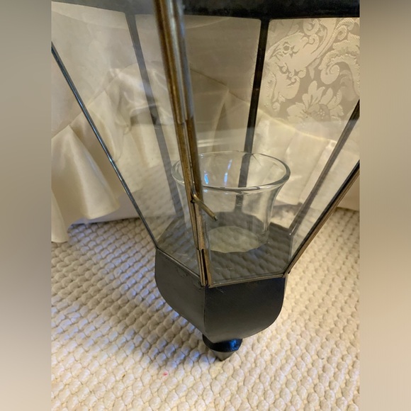 HANGING METAL LANTERN CANDLE HOLDER - Picture 2 of 6